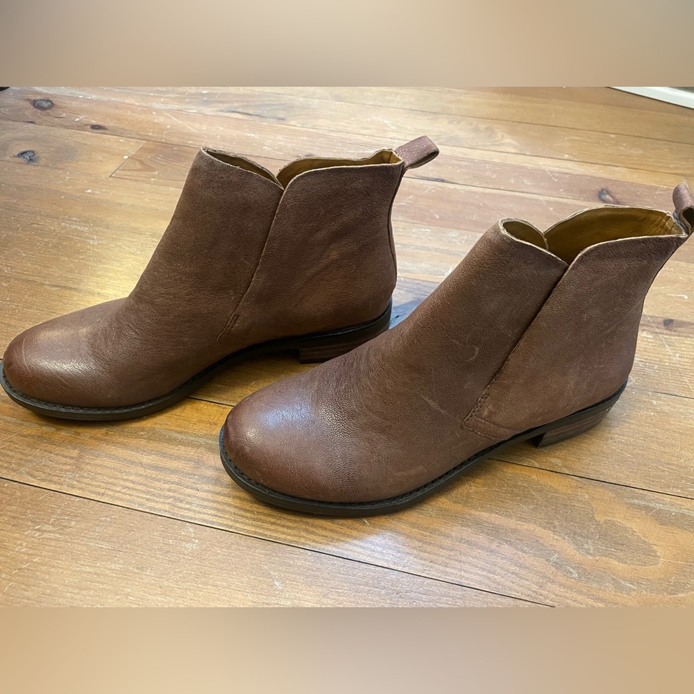 Lucky Brand Tan Leather Ankle Boots - new in box